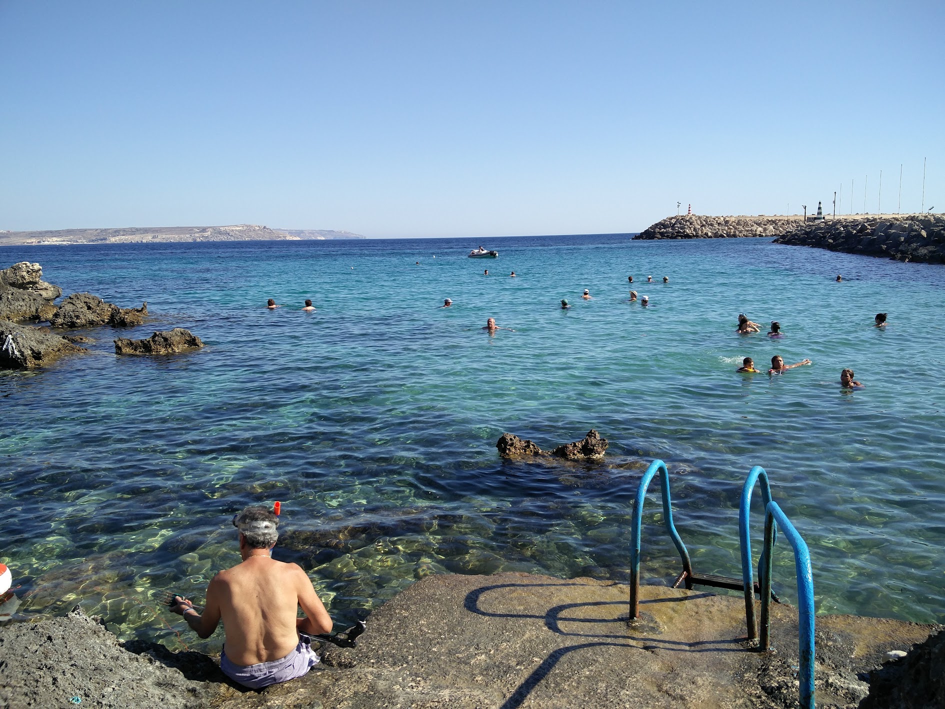 Zewwieqa Bay